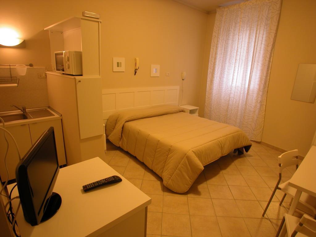 Guest House Roma Prato Zimmer foto
